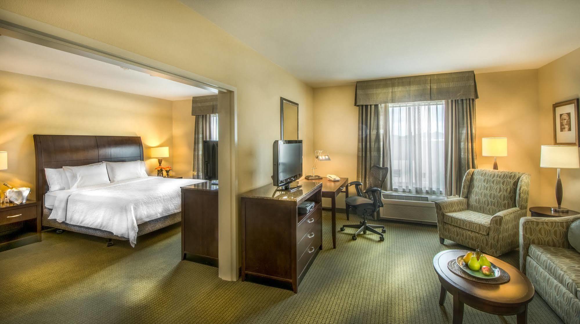 Hilton Garden Inn Phoenix North Happy Valley Экстерьер фото